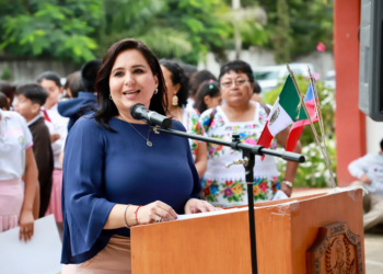 Taiwán dona computadoras a secundarias de Cancún