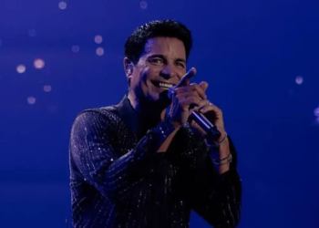 Chayanne regresa triunfante a México con bailemos otra vez