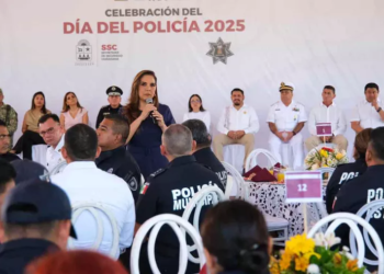 Mara Lezama premia el esfuerzo policial de Quintana Roo 7 policial