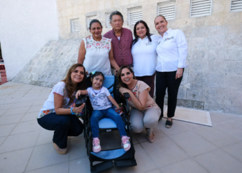 Entrega silla de ruedas eléctrica gobernadora del estado 8 Entrega silla de ruedas eléctrica gobernadora del estado