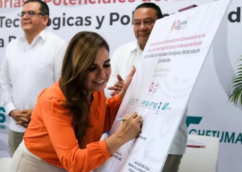 https://archivo.transparencia.qroo.gob.mx/portal/Transparencia/Directorio.php?IdUbicacion=124