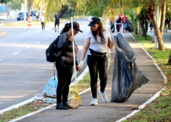 SQCS limpia 2 kilómetros del Boulevard Bahía