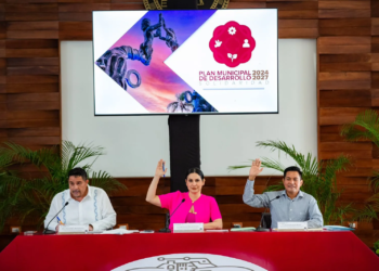 Estefanía Mercado destina 100 MDP para obras en Solidaridad 8 Estefanía Mercado aprueba Plan Municipal de Desarrollo 2024-2027 y destina 100 MDP para obras y acciones sociales en Solidaridad