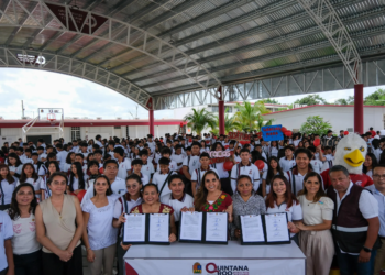 Mara Lezama entrega domo en el CBTIS 272 de Cancún como parte del Nuevo Acuerdo por el Bienestar