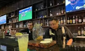 Aumentan precios en restaurantes y tours en Cancún