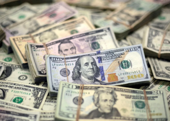 Moneda mexicana supera los 21 pesos por dólar tras el anuncio de aranceles a productos mexicanos
