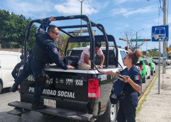 Unidades Verdes detienen a ciudadano por tirar escombro