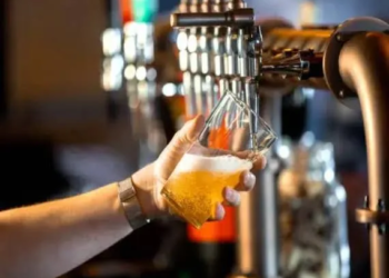 Aranceles y baja en consumo de cerveza afectan a productores de cebada