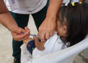 IMSS Quintana Roo refuerza campaña de vacunación en la población