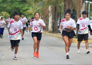 Carrera por la paz y contra las adicciones reúne a 2 mil corredores