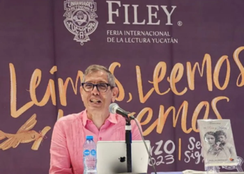 El amor vence al olvido: ‘Memorias en Rosa y Violeta’, una novela que ilumina la lucha contra el Alzheimer