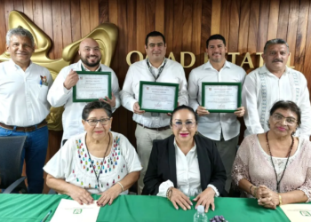 ANAMTJPIMSS reconoce a directivos del IMSS Quintana Roo por su labor con jubilados