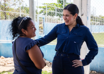 Estefanía Mercado cierra con éxito jornada de actualización del programa "Mujer es Poder" en Playa del Carmen