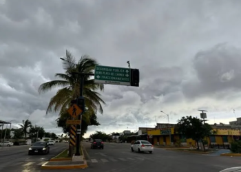 Apagón en Cancún afecta a más de 10 colonias y Semáforos
