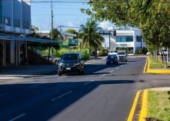 330 Mil Playenses Se Benefician con la Repavimentación de la Avenida 115