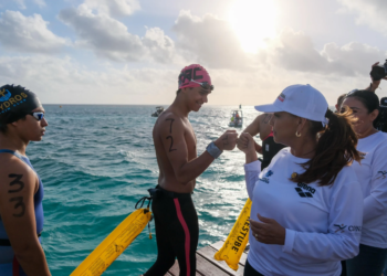 Mara Lezama apertura campeonato nacional de aguas abiertas con más de 600 atletas