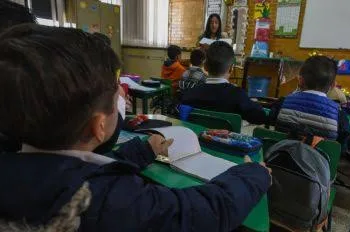 ¿Habrá clases el viernes 4 de abril?