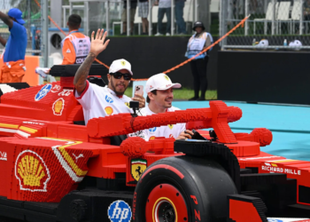 Euforia en F1 Miami: LEGO crea desfile histórico