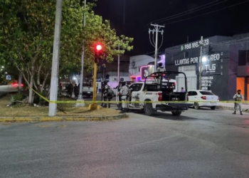 Catean Bar SR en la avenida Oaxactun