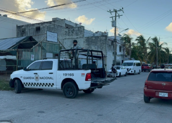 Rescatan a 5 mujeres en bar clandestino en Cancún