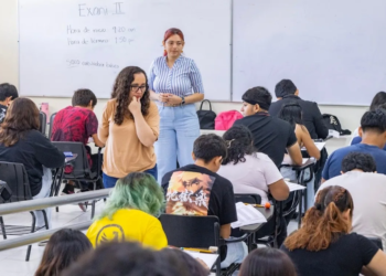 Más de mil 500 aspirantes presentan examen de admisión en la Universidad del Caribe