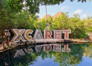 Rifan entradas para Xcaret en el Ayuntamiento de Cancún