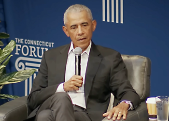 EE.UU. en la cuerda floja: Obama alerta sobre la “cercanía peligrosa” a la autocracia