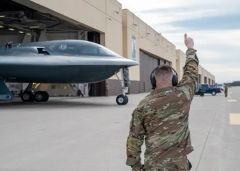 GBU-57: la bomba colosal que EE.UU. evaluaría usar contra Irán