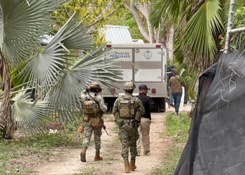 Rancho del terror en Cancún: rescatan a víctimas y descubren fosa con dos cuerpos