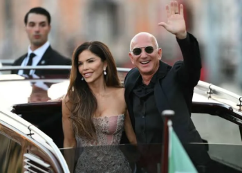 Máscaras, escándalo y poder: la boda de Bezos sacude Venecia con Lady Gaga