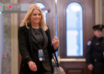 México, nuevo adversario de EE.UU.Fiscal lo equipara con Irán y Rusia.