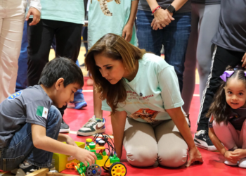 Robots que inspiran: juventud e innovación se dan cita en Cancún