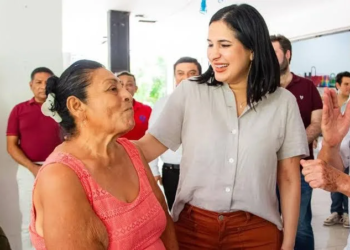 Estefanía Mercado como la mejor alcaldesa de Quintana Roo
