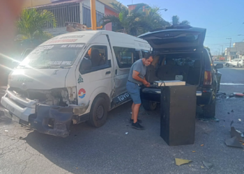 Combi provoca choque múltiple con 8 lesionados en la Ruta 5