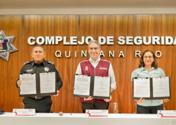 Firman alianza “Salud en la línea de frente” para cuidar a policías y sus familias en Quintana Roo