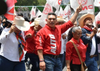 Estalla la batalla política: Morena exige desafuero de Alito Moreno y diputados priistas