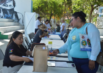 Realizan 7ª Feria Municipal del Empleo en Playa del Carmen