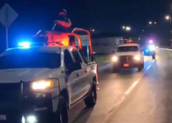 Balean a dos jóvenes al parecer para robarles su motocicleta