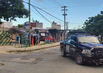 La atrapan en acción “la roba taxis” de Cancún