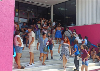 “Que Guay”: Filas de hasta una hora en la tienda más grande y barata de Cancún