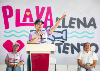 Estefania Mercado entrega despensa "Playa llena, Corazón contento" a familias de Playa 5 Estefania Mercado entrega despensa “Playa llena, Corazón contento” a familias de Playa