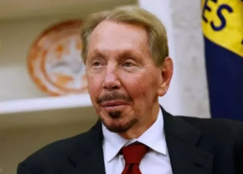 Le quitan la corona a Elon Musk: Larry Ellison como la persona más rica del mundo