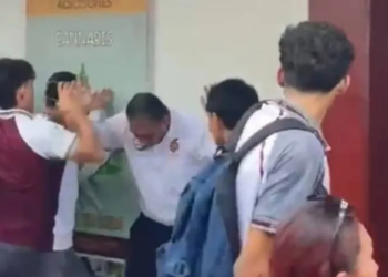 Alumnos del Cetis 78 en Tamaulipas agreden a su director por acusaciones de acoso