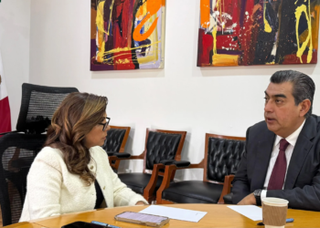 Mara Lezama y Sergio Salomón Céspedes fortalecen servicios migratorios para proteger el turismo en Quintana Roo