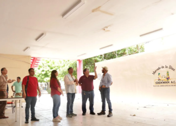 Gobierno de Playa del Carmen reafirma compromiso con locatarios del Mercado Municipal de la 10