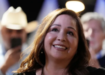 Adelita Grijalva la 1 mujer latina en el Congreso de EU