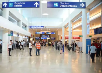 Cancún registra caída en turismo internacional