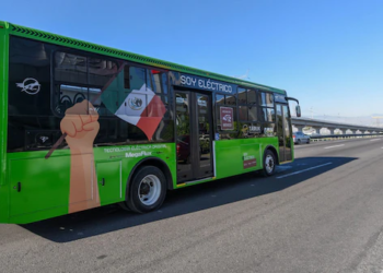 TARUK: inicia prueba de autobús eléctrico en QRoo
