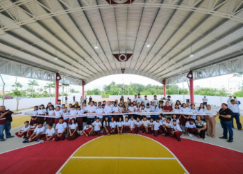 Mara Lezama inaugura la Secundaria Técnica No. 42 “Kinich Ahau” en Tulum