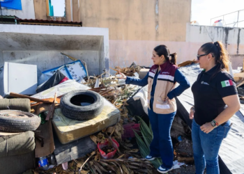 Estefanía Mercado encabeza jornada de descacharrización en Villas del Sol